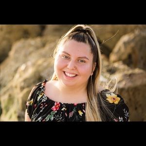 Meet your Posher, Olivia